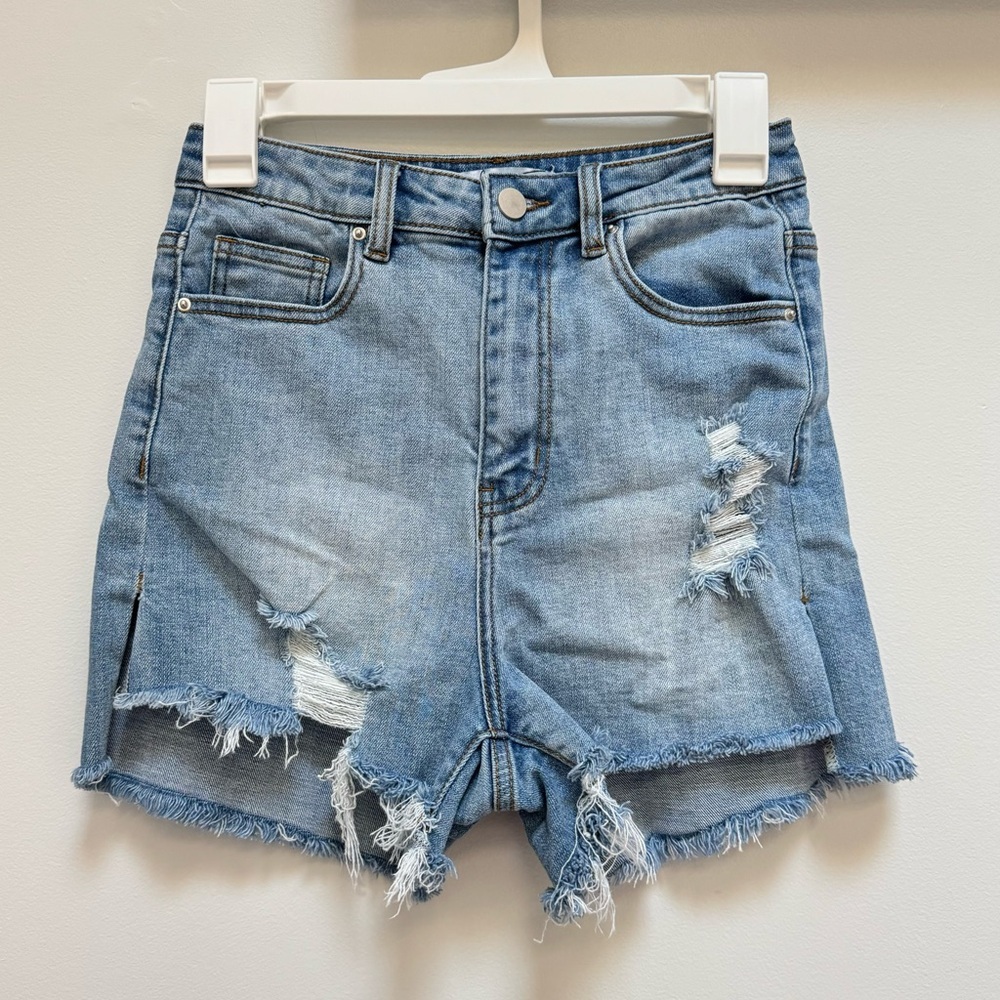 By Egreis Rory High Waist Cut Off Shorts Light‎ Wash Size Small